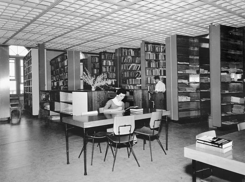 Oxley Memorial Library interior - Brisbane