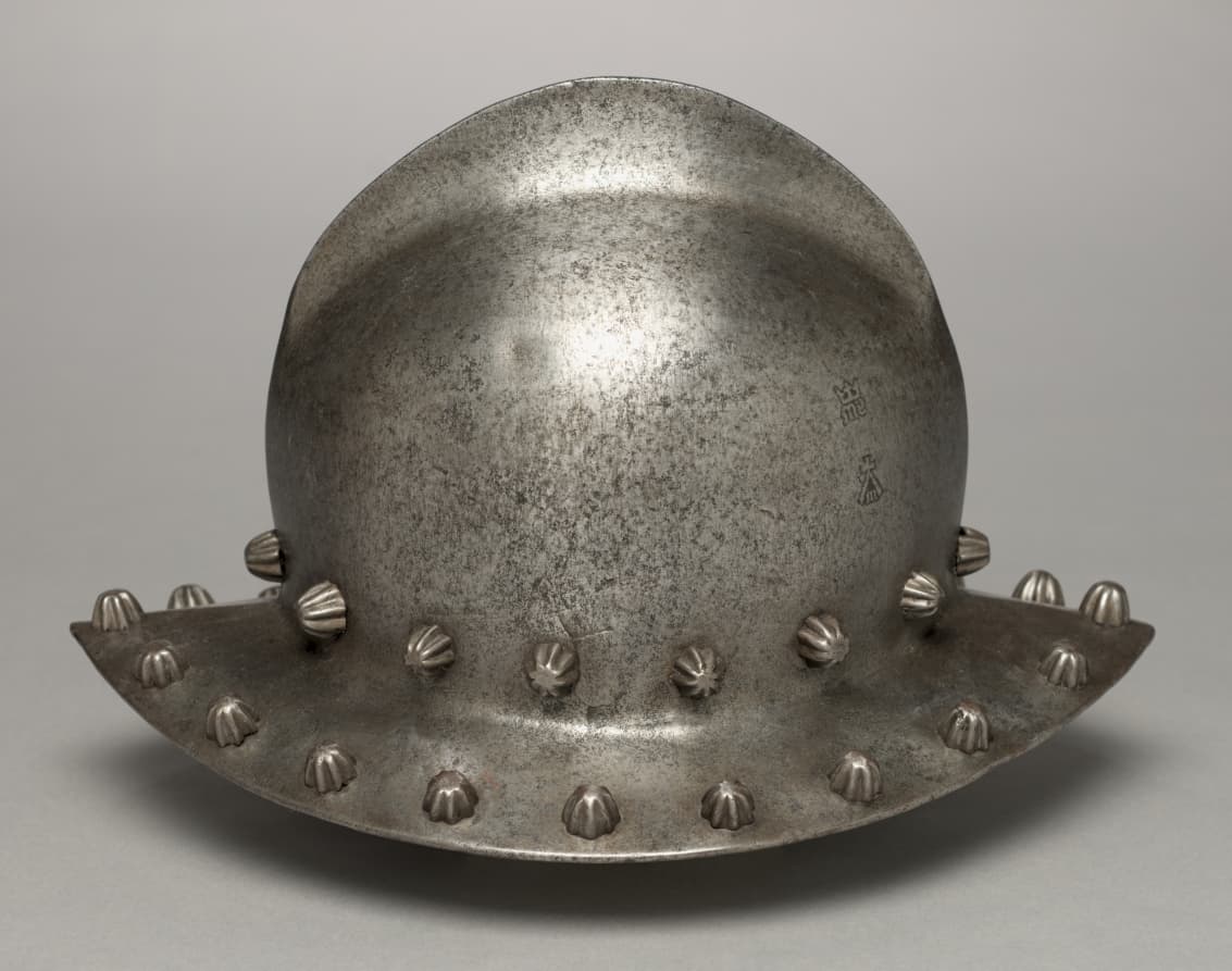 War Hat (or Kettle Hat)