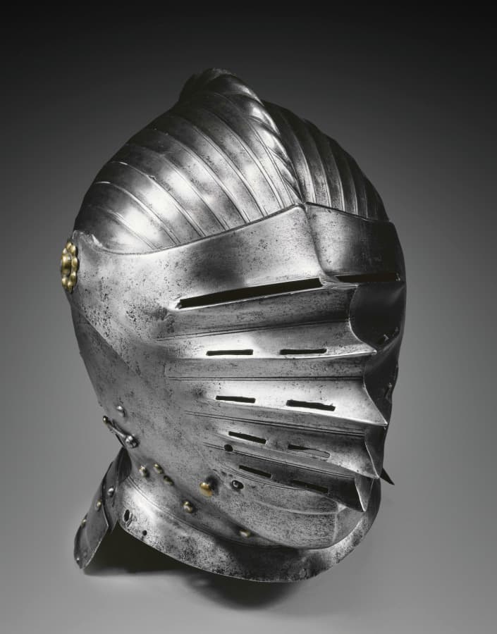 Close Helmet in Maximilian Style