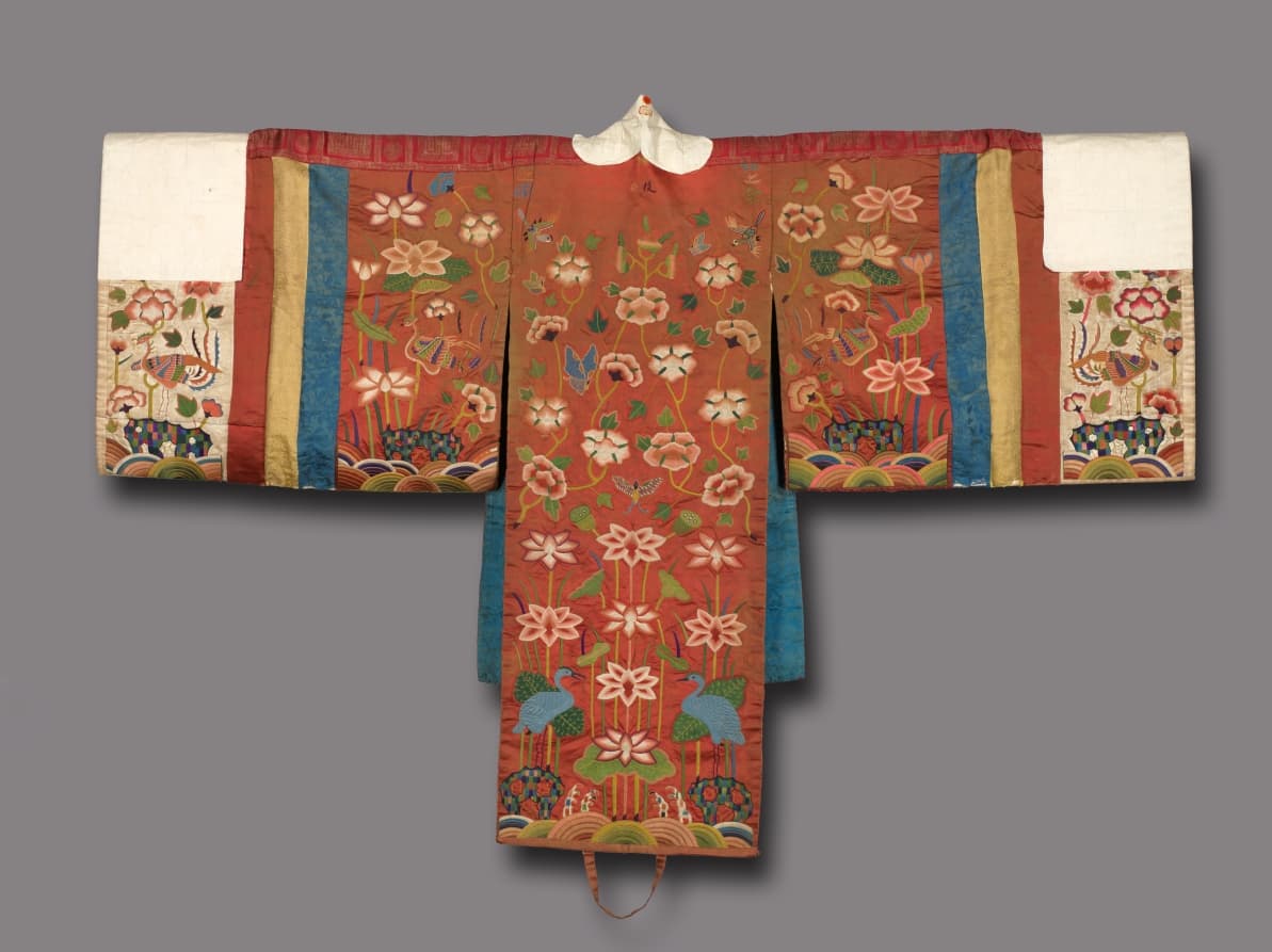 Bridal Robe (Hwarot)