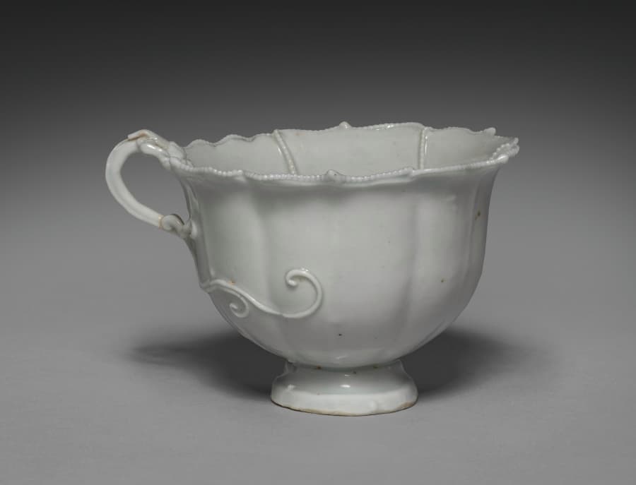 Fluted Cup with Dragon Handle