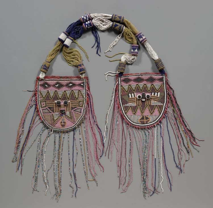 Ifá diviner's necklace (òdìgbà Ifá)