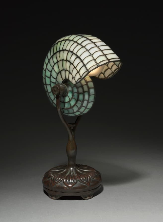 Nautilus Reading Lamp