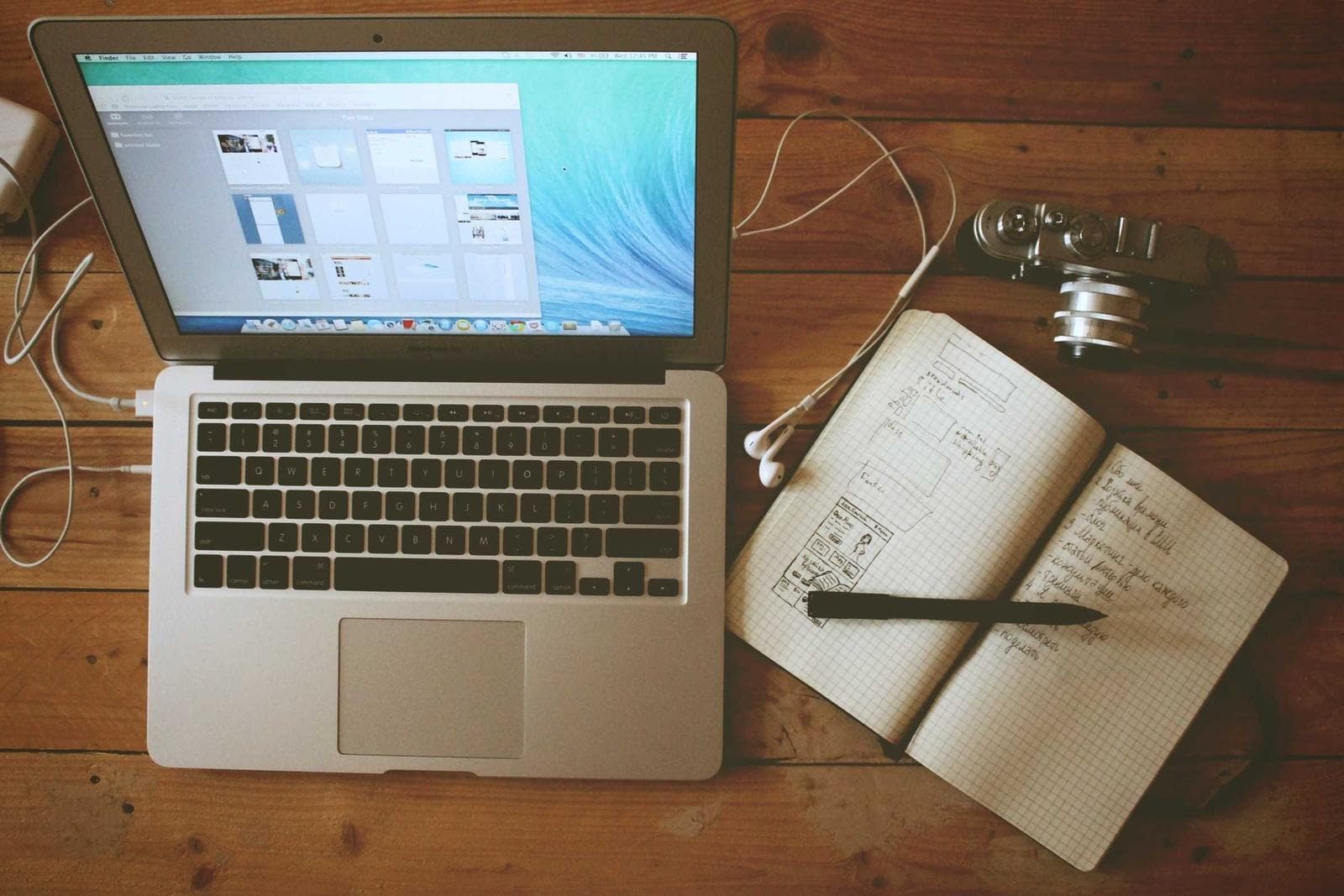 Laptop and notebook