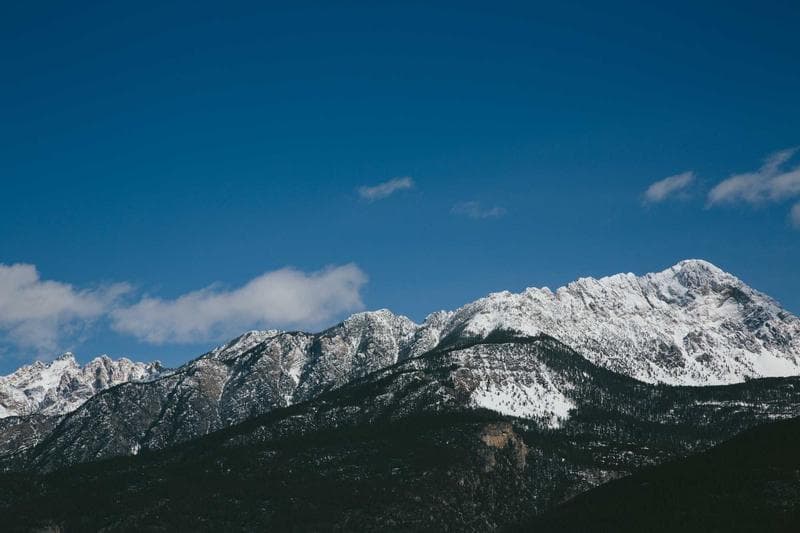 Snow above the treeline