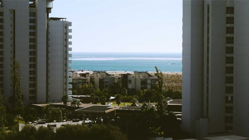 Roofs and sea