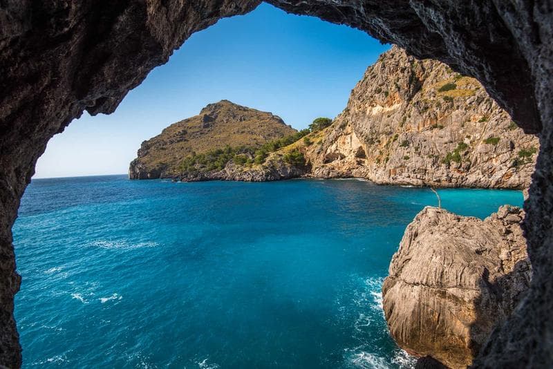 Turquoise cove
