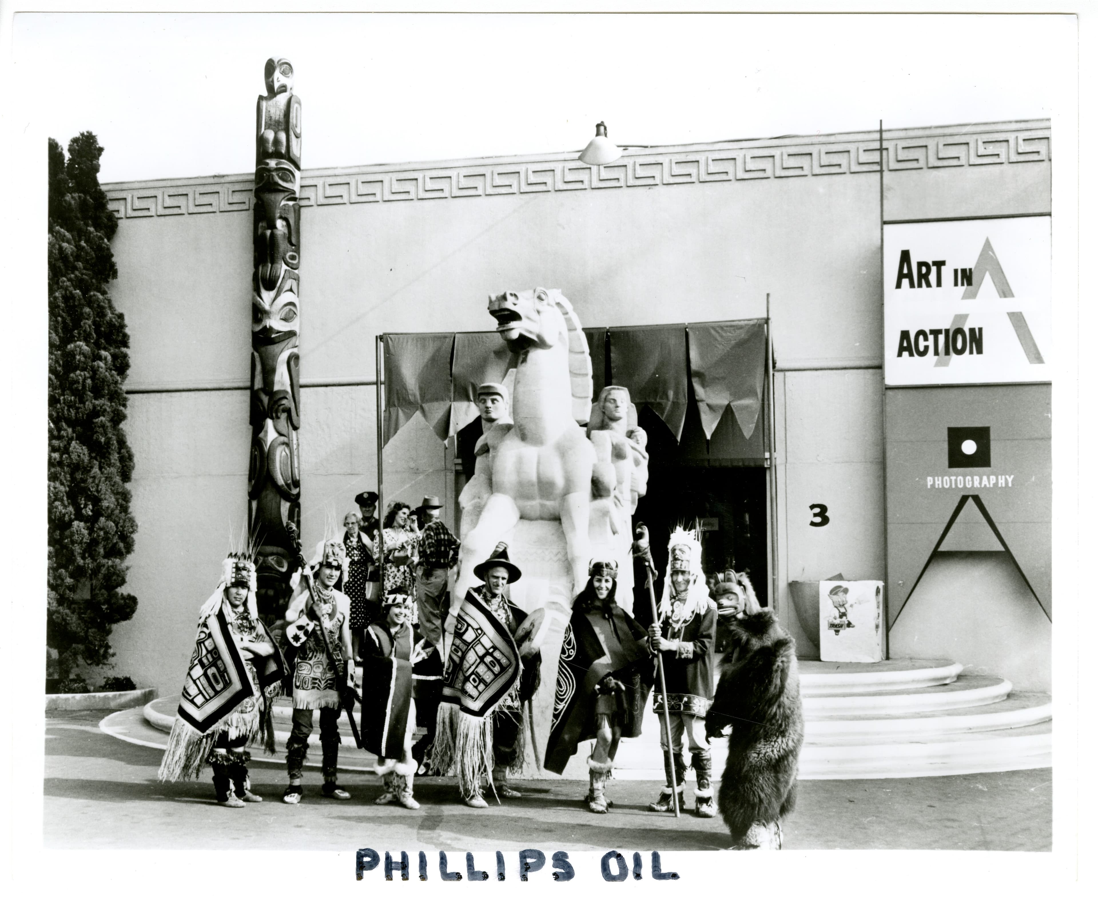 Government, totem, poles