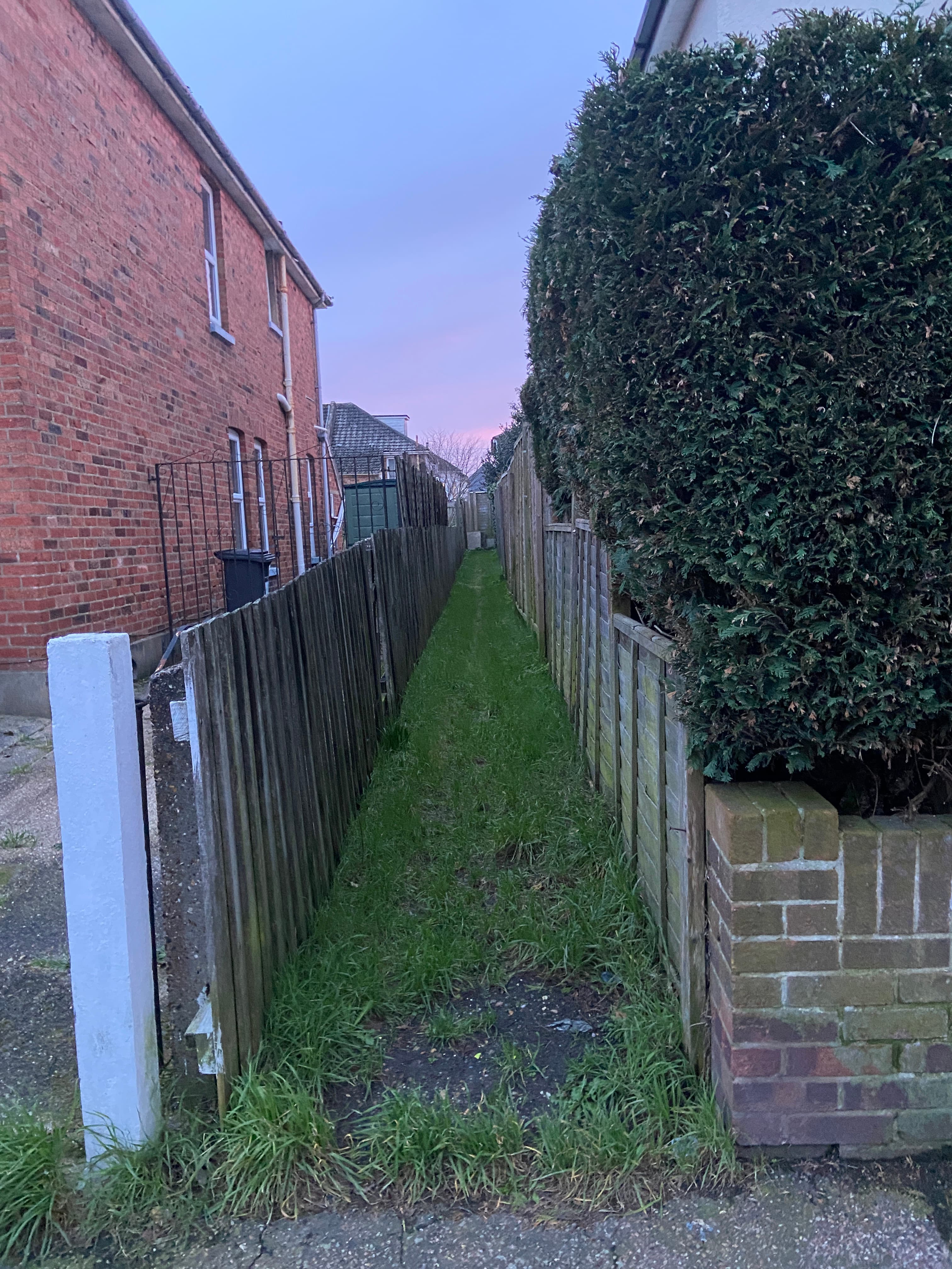 An alleyway on Malmesbury Park Road, Bournemouth
