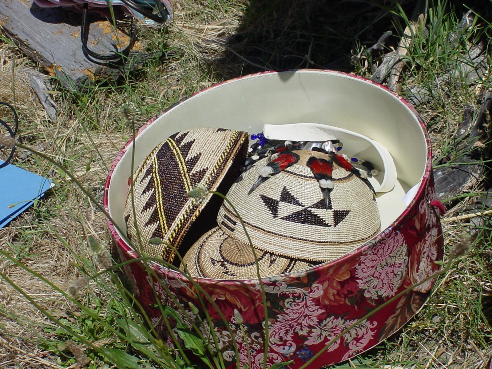 2004 Hupa basket hats