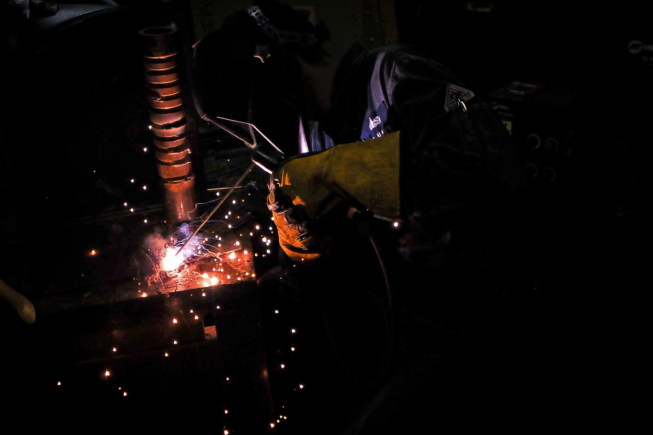 Welding angle iron 131219-N-SV688-018