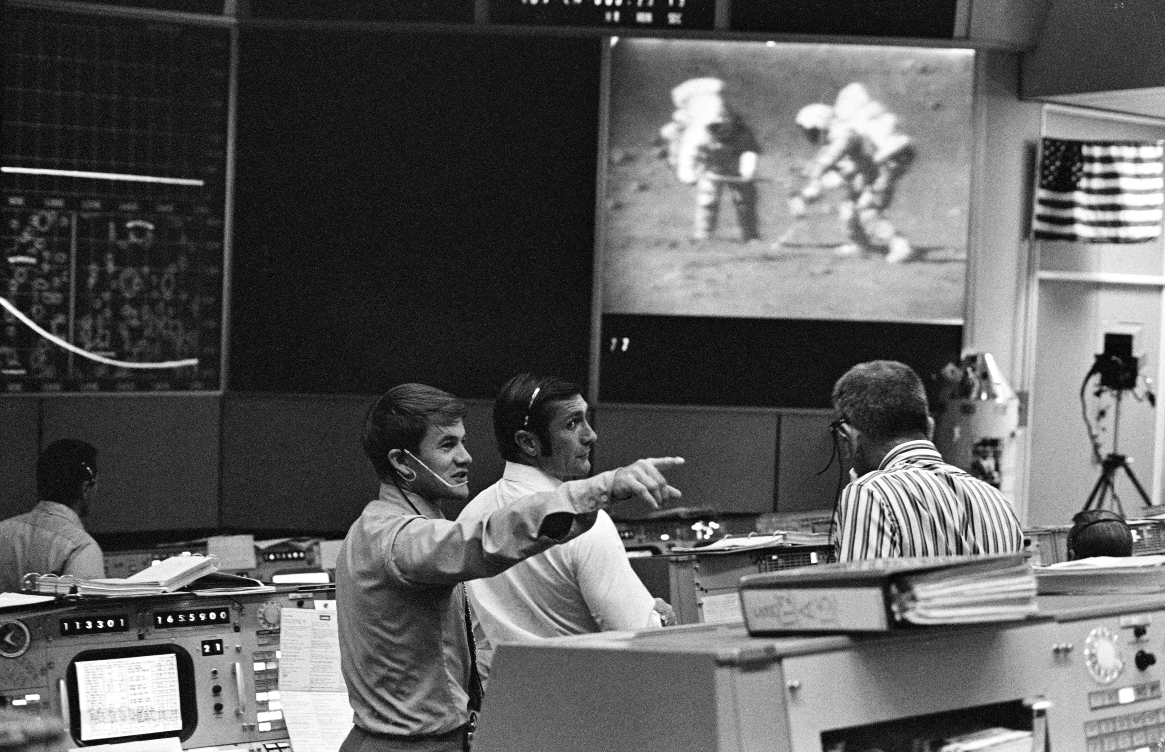 Apollo, mission, control