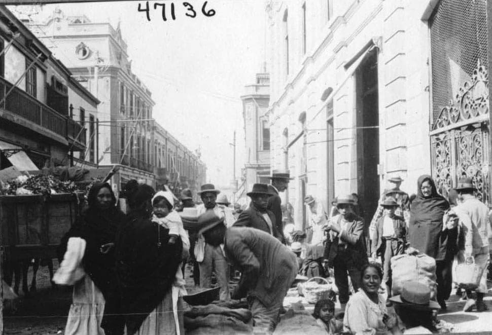 Market, people, street (4463269328)
