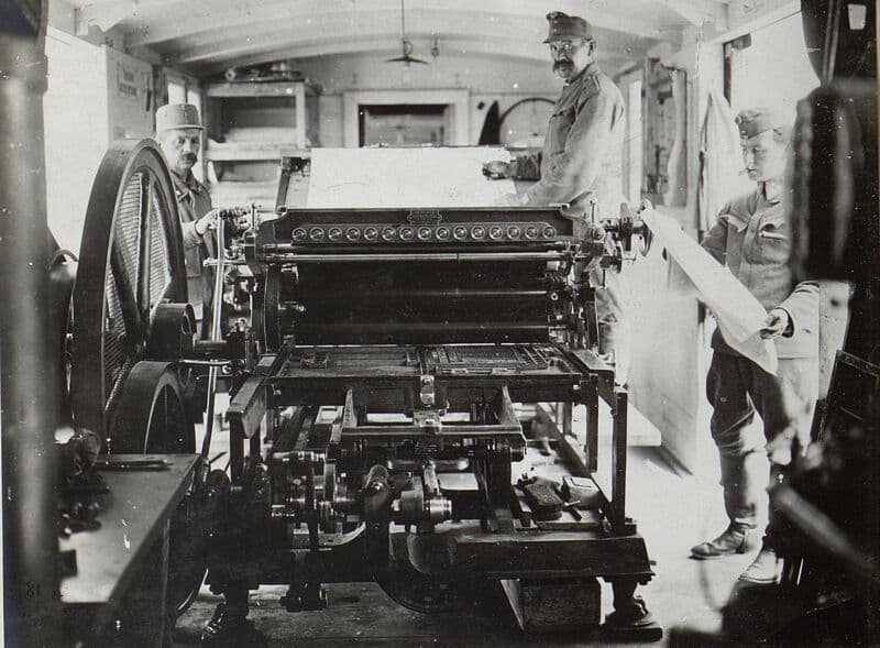 Field book printing train in Kowel, Press