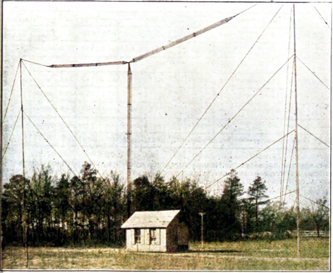 Amateur T cage antenna 2BML 1922-colorized