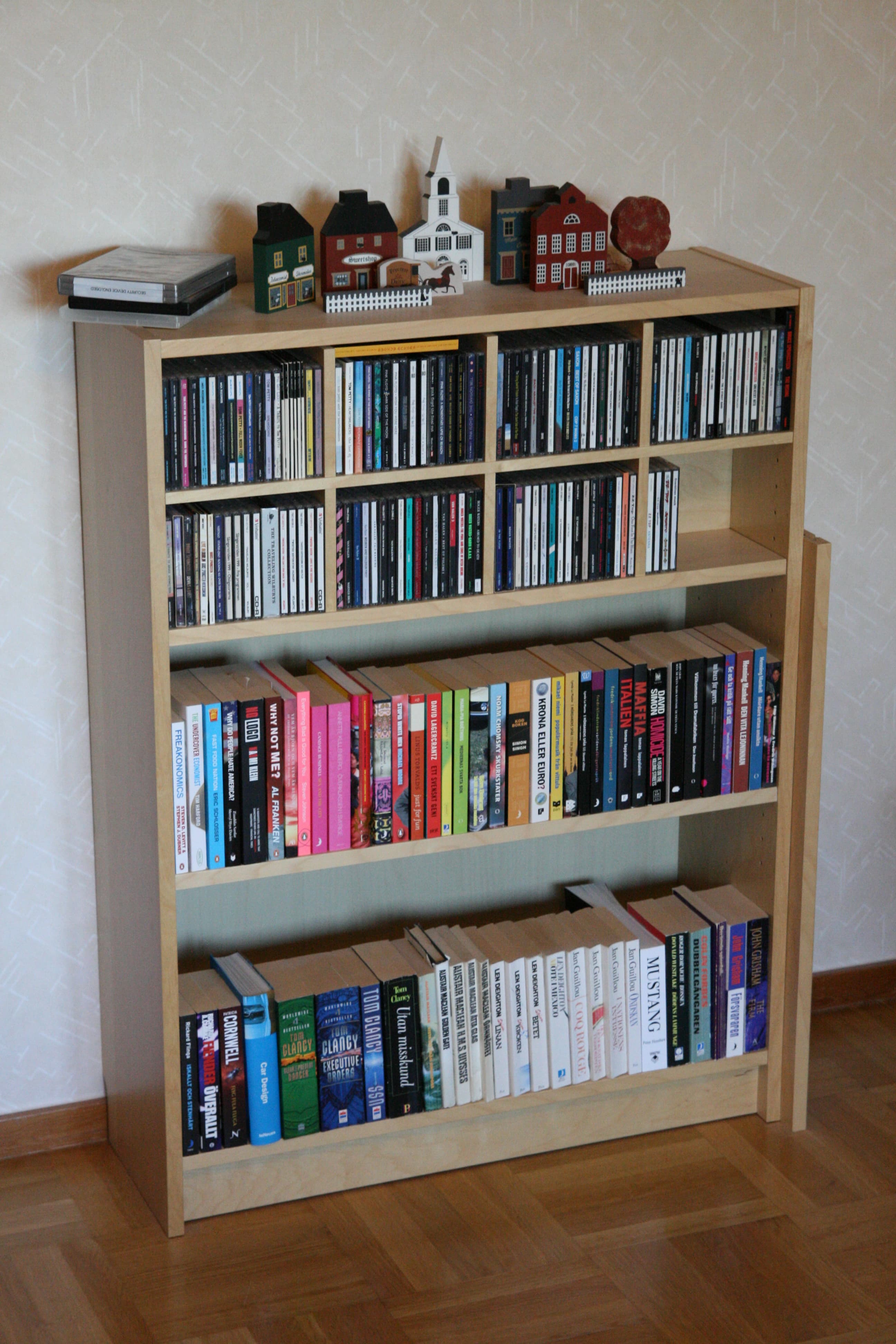 IKEA Billy bookshelf (80x106 cm birch veneer)