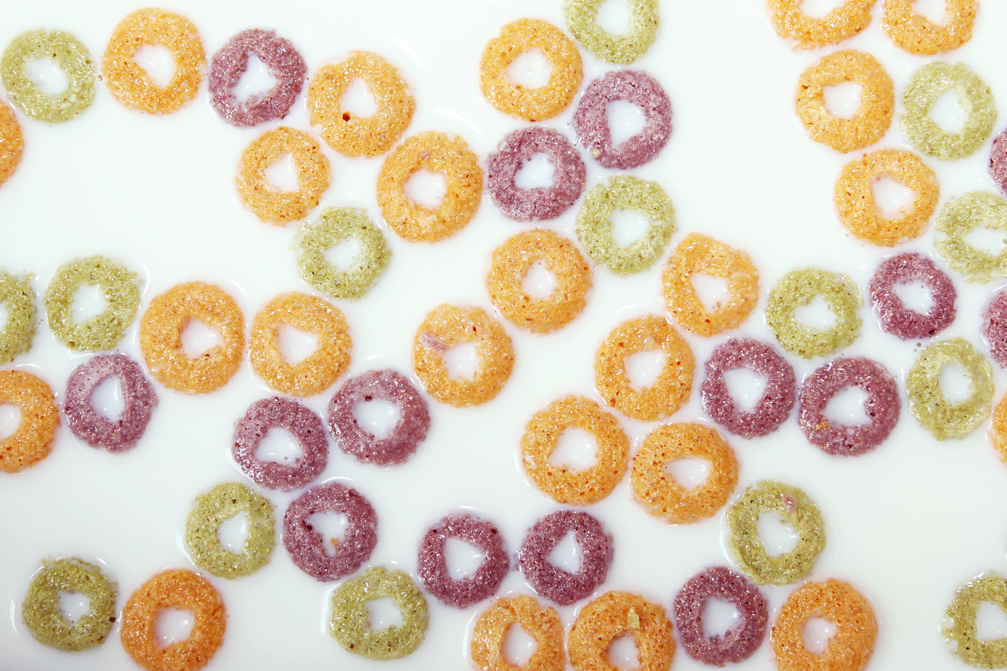 Fruit loops (Unsplash)