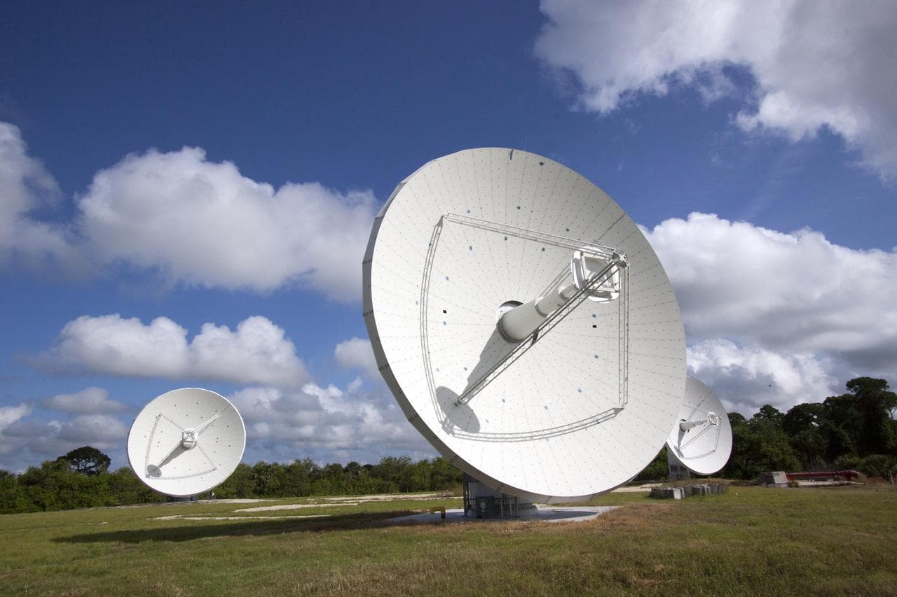 Boom, antenna, testbed