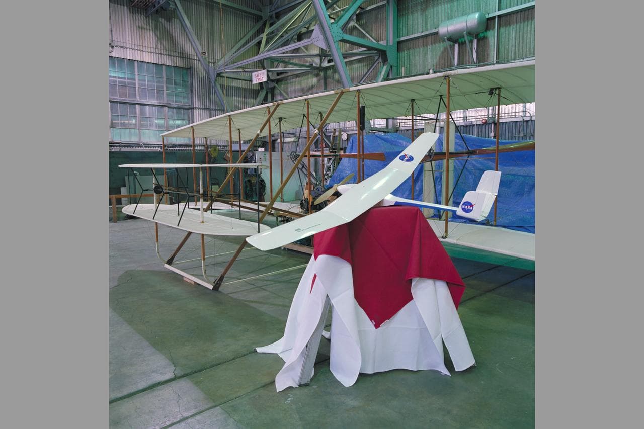 Wind, tunnel, model