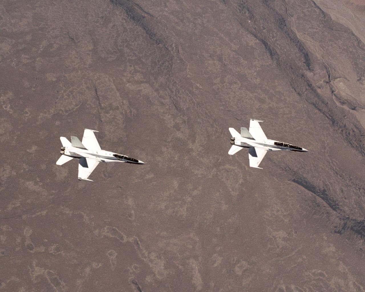 Aff, autonomous, formation