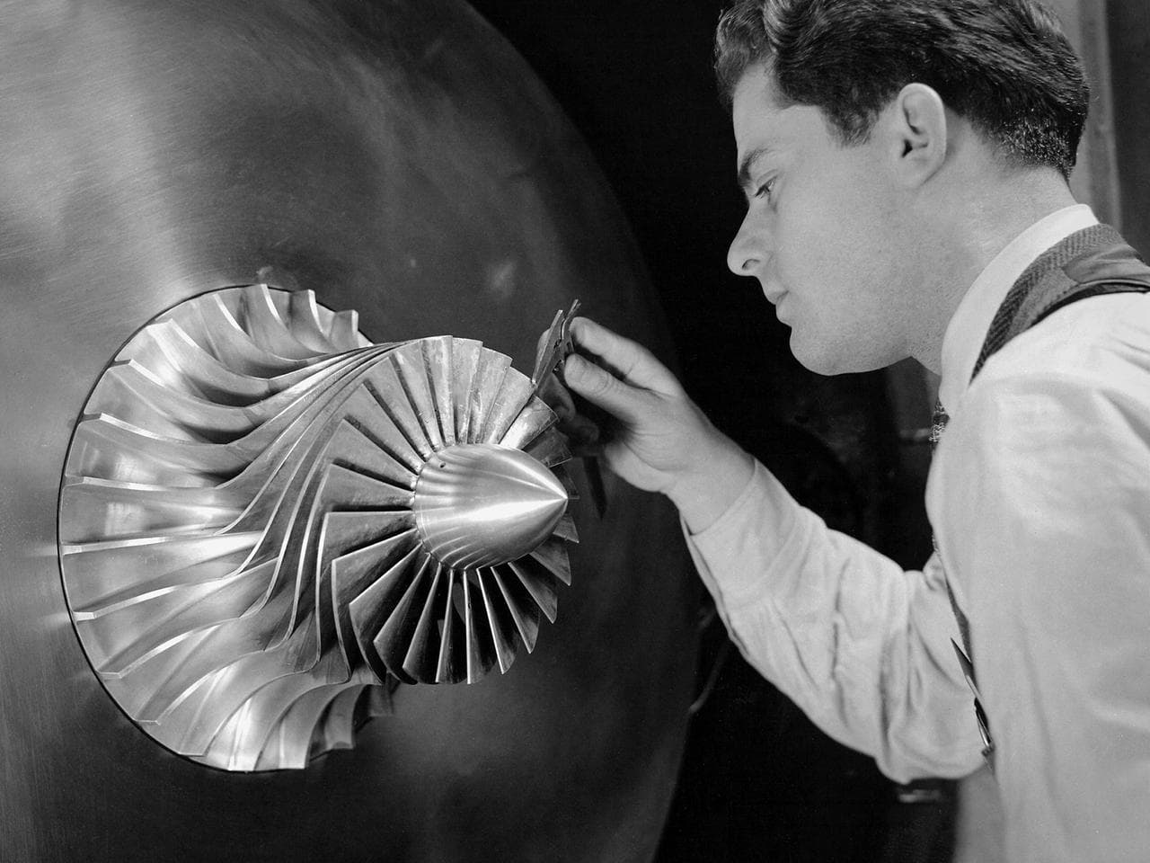Supercharger Research at the Aircraft Engine Research Laboratory