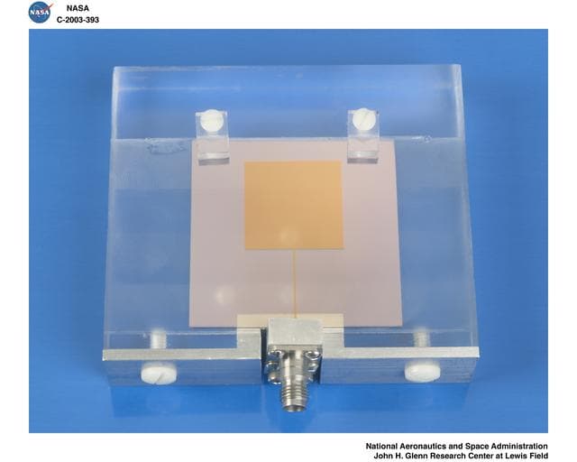 Optically, transparent, antenna