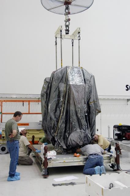 Dawn Spacecraft Processing