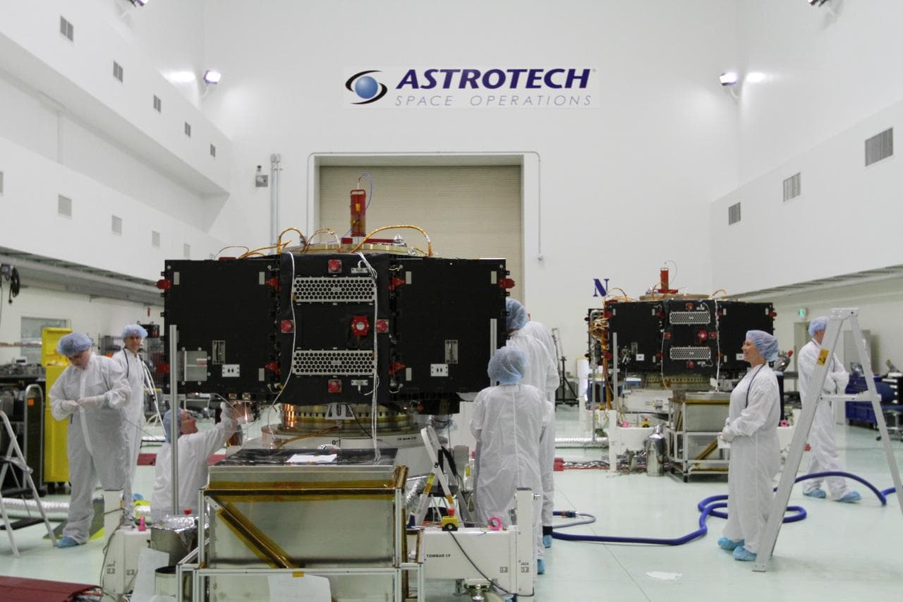 Astrotech, blacklight, black