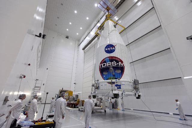 TDRS-M Spacecraft Lift to Transport Vehicle
