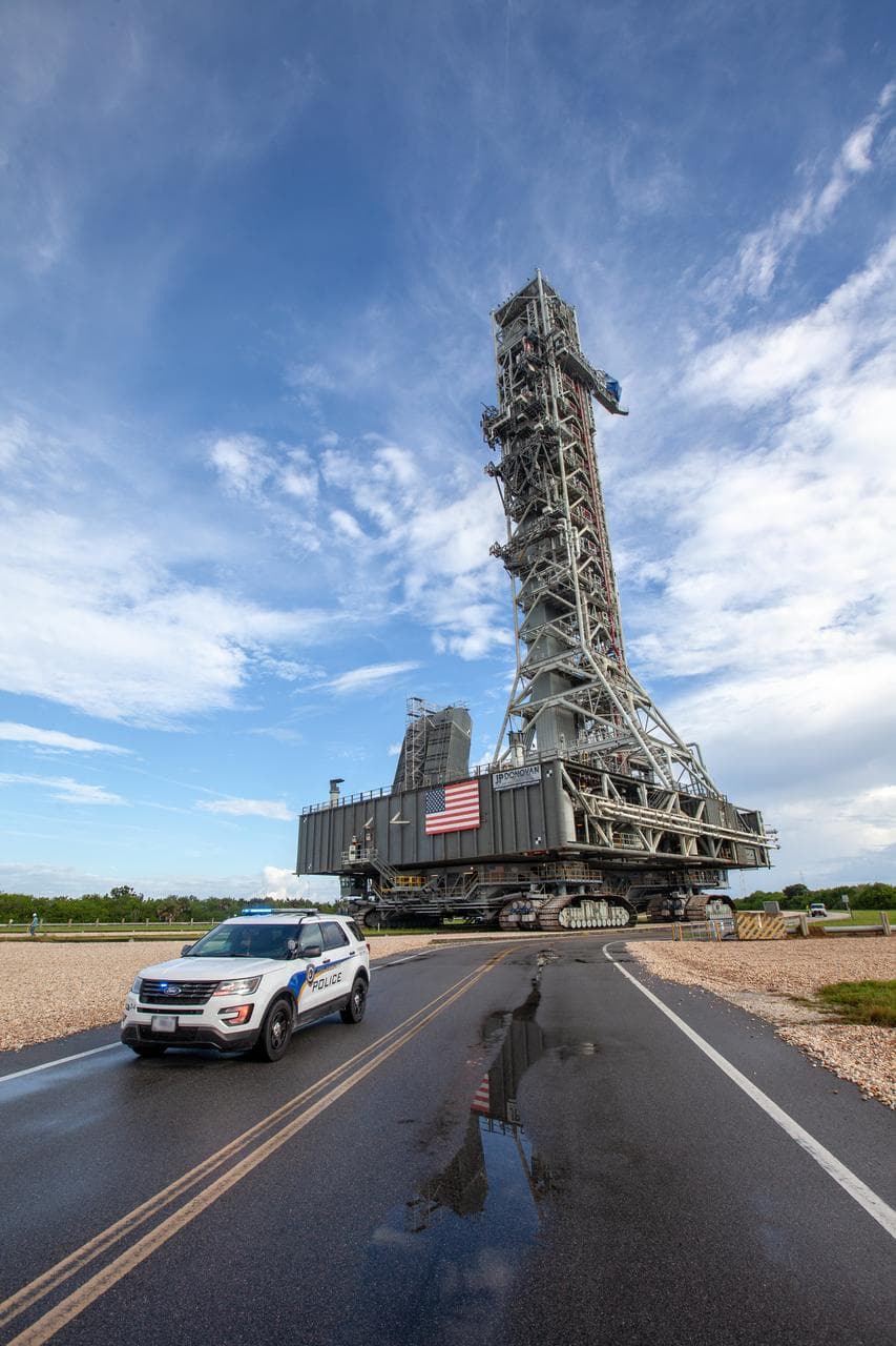 Mobile Launcher Heads to VAB in Advance of Hurricane Dorian