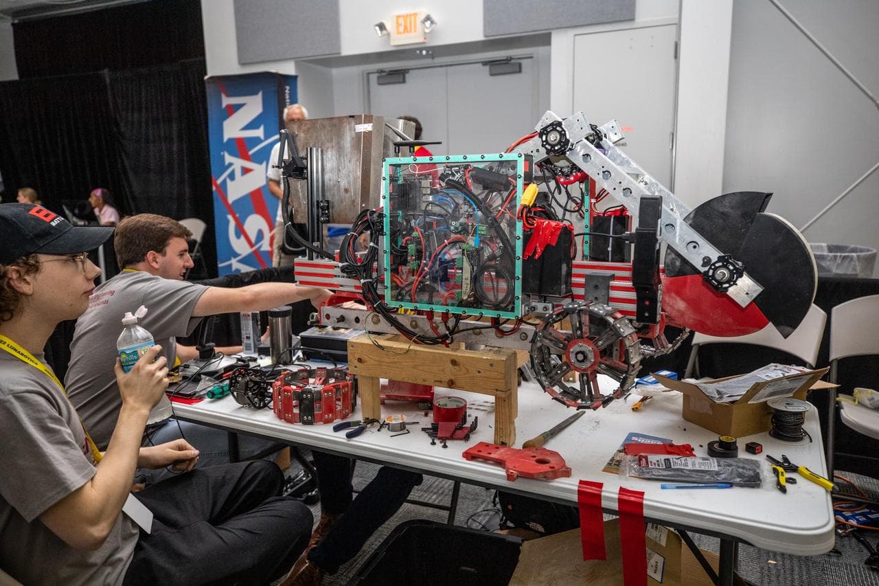 Lunabotics / Robotic Mining Competition