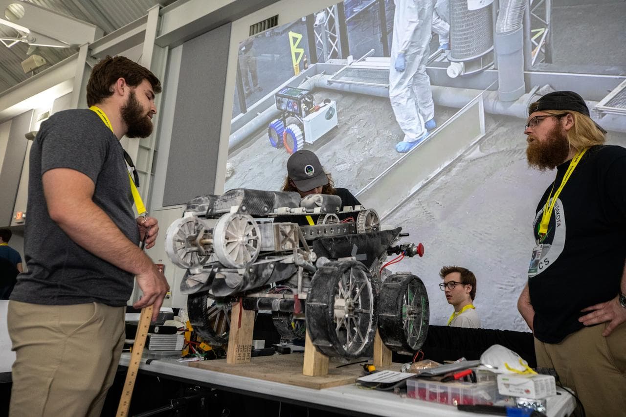 Lunabotics / Robotic Mining Competition