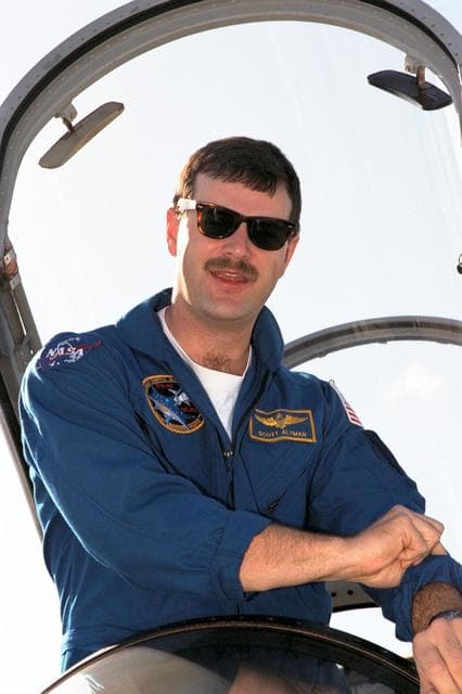 Pilot, scott, altman