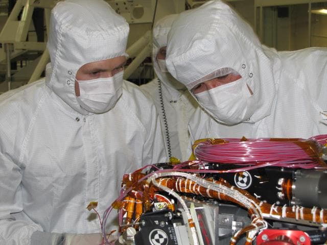 Preparing to Install APXS Sensor Head