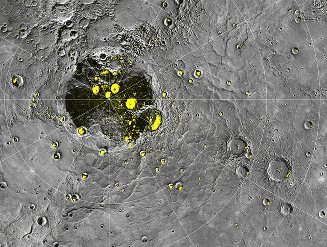 Radar-bright Deposits near Mercury North Pole