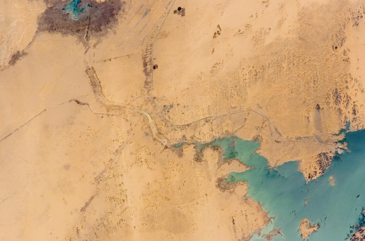 Earth observations taken by the Expedition 12 crew
