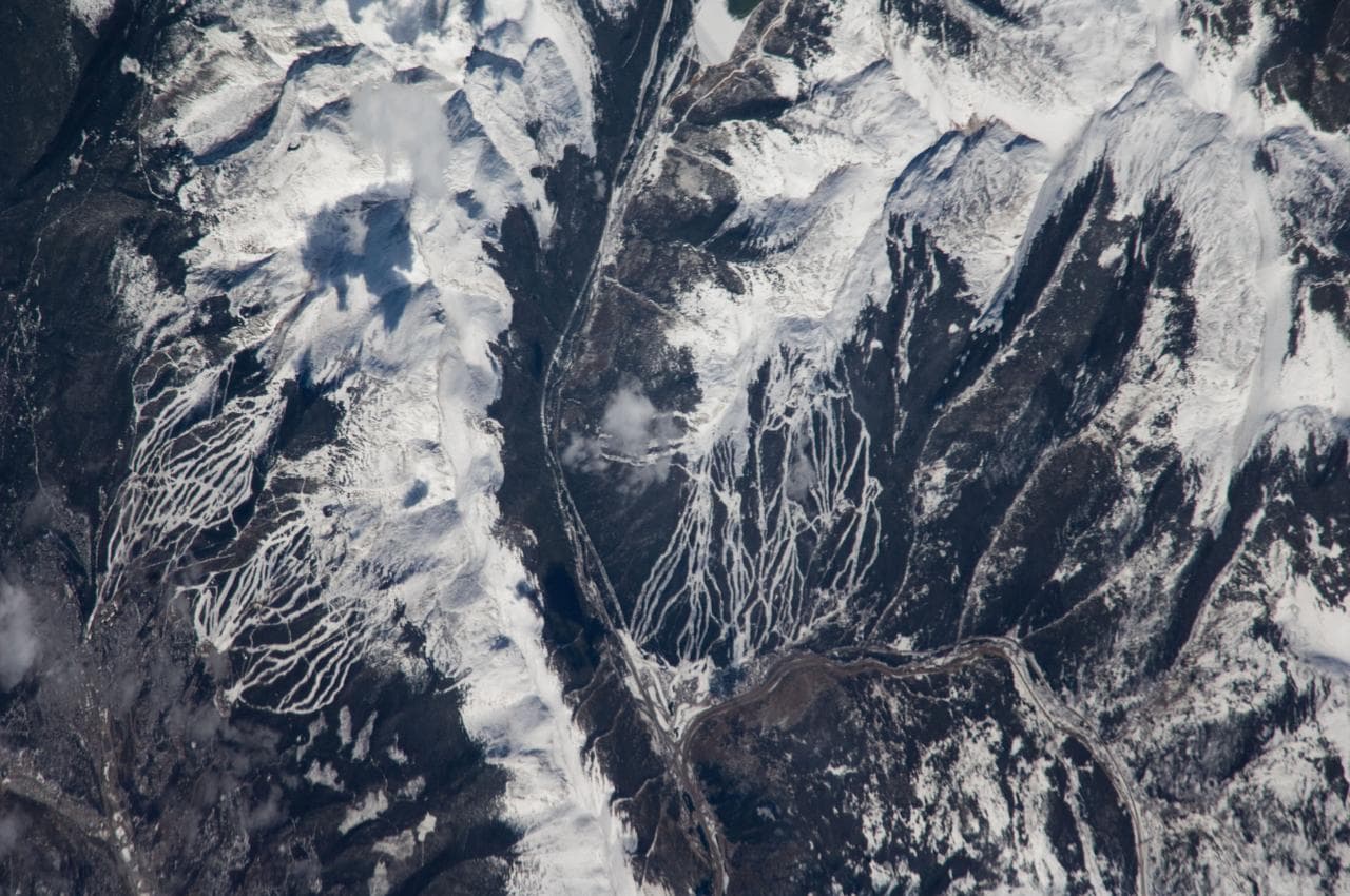 Earth Observations taken by the Expedition 18 Crew