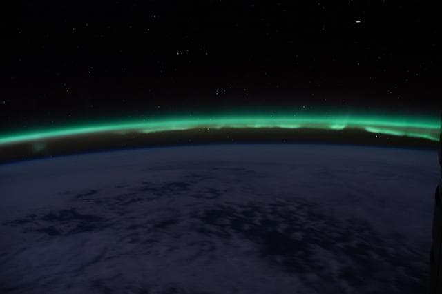 April, aurora, australis