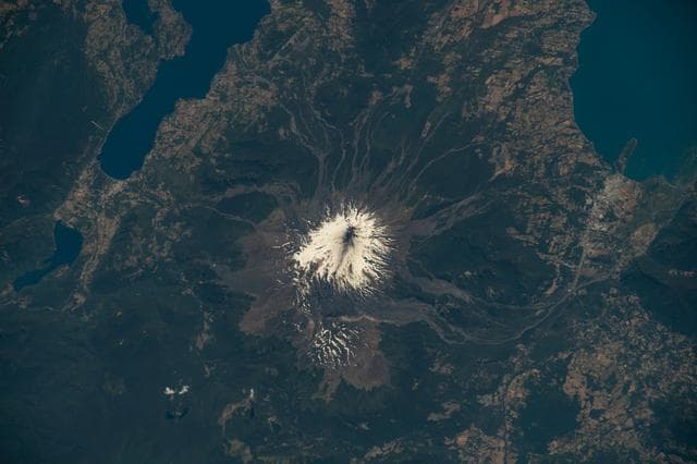 Villarica, volcano, active