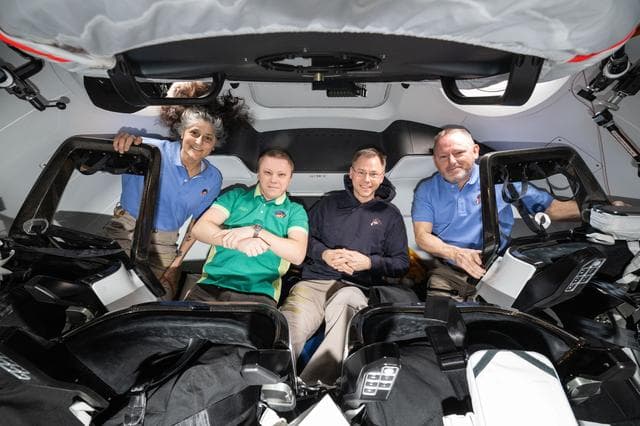 NASA's SpaceX Crew-9 members pose together for portrait