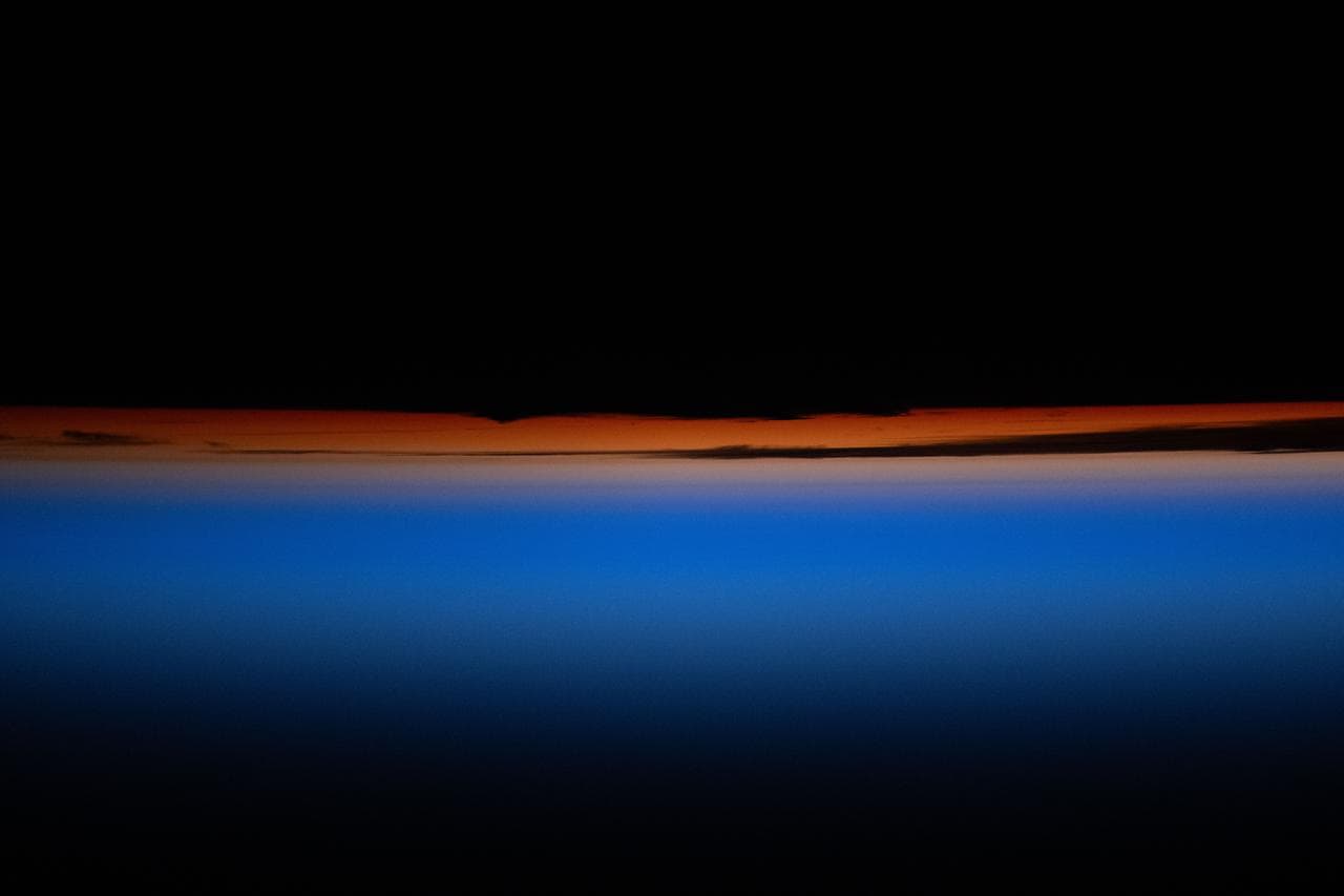 Multi, hued, orbital