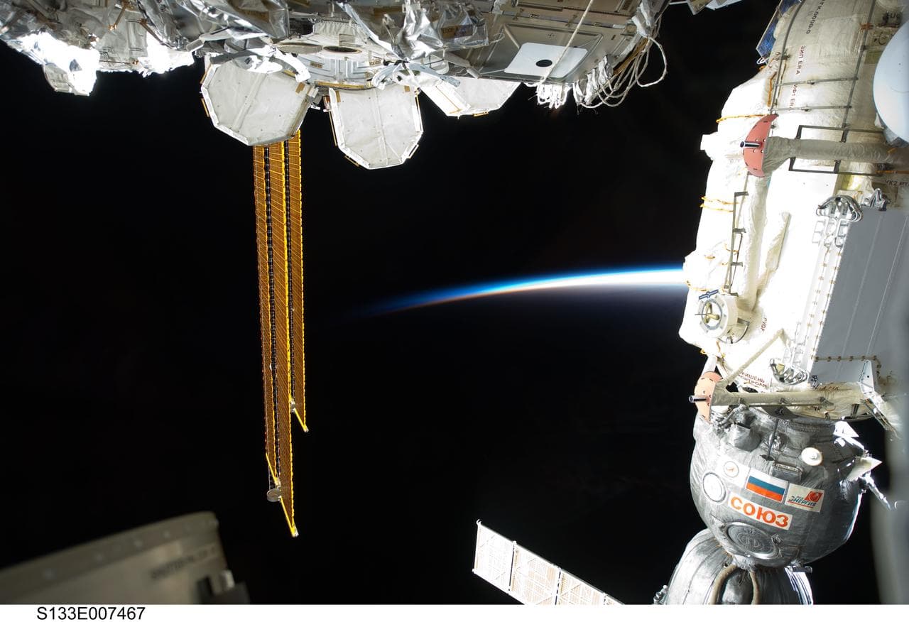 Soyuz, Quest and solar arrays