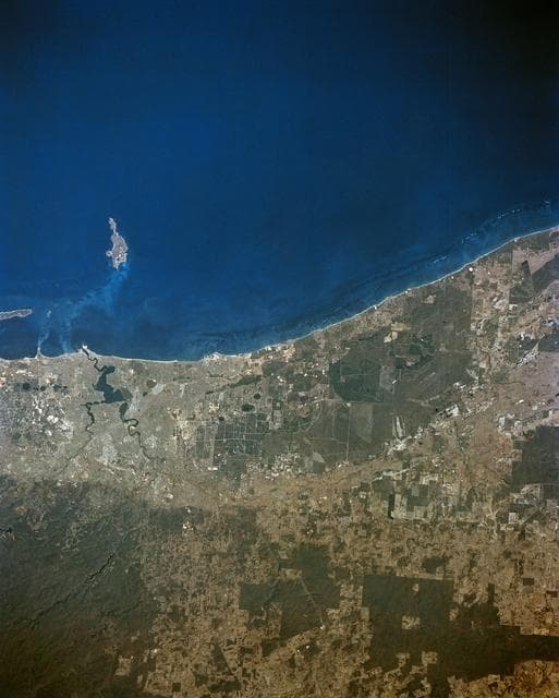 STS-56 Earth observation of Perth in Western Australia