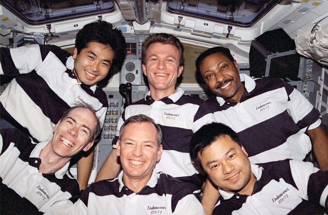 STS-72 crew portrait taken in flight deck
