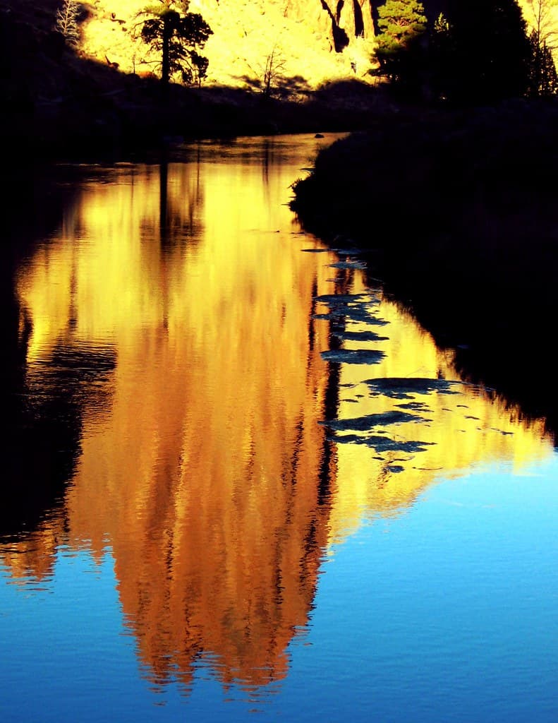 Golden Tower in the River, Smith Rock State Park, Bend, Oregon