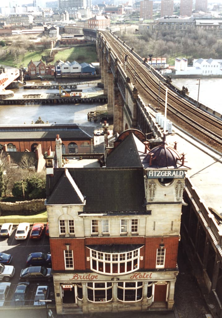 062094:High Level Bridge Maybury Malcolm 1995