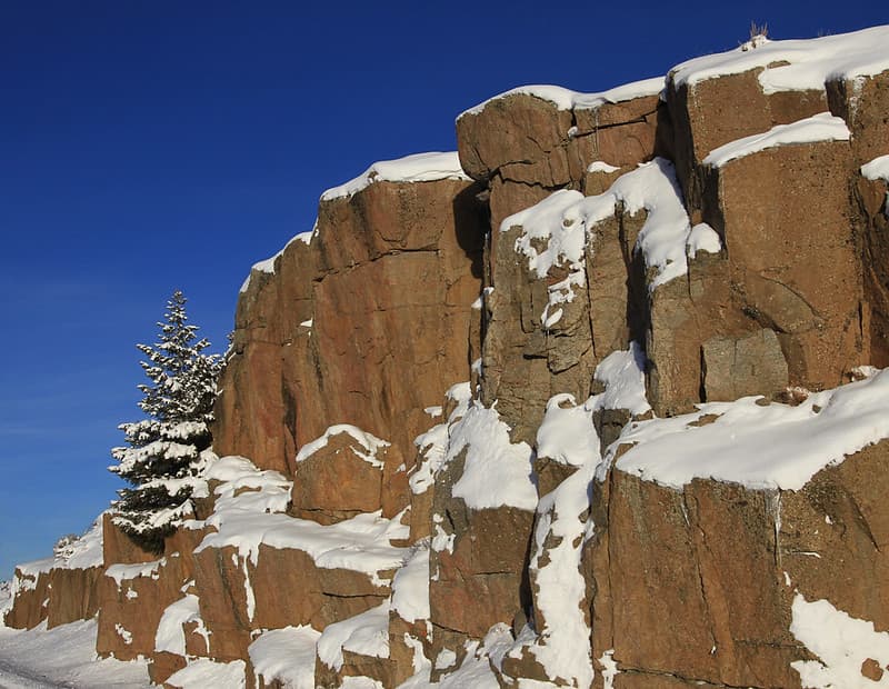 Cliff in Lamar Canyon