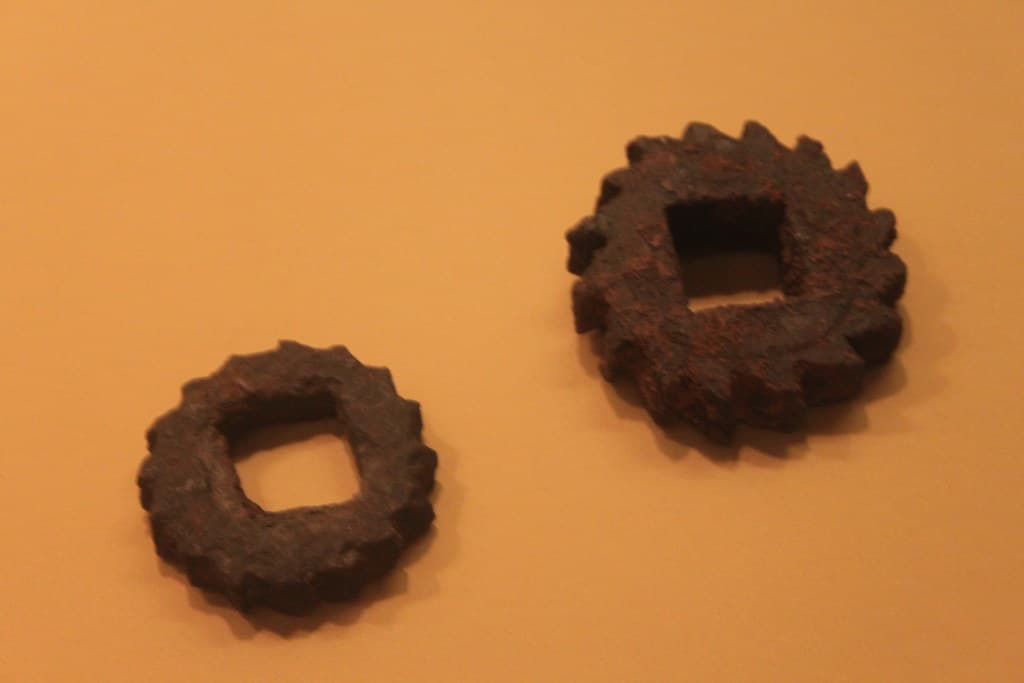 Han Iron Gears