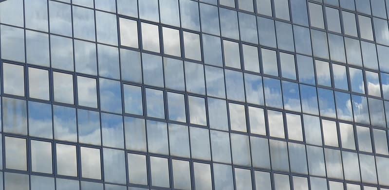 Construction-clouds-reflecting-on-glass-and-windows