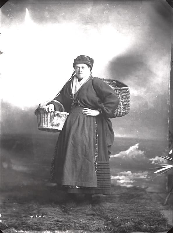 027463:A studio portrait of a Fishwife CullercoatsUnknown 1898